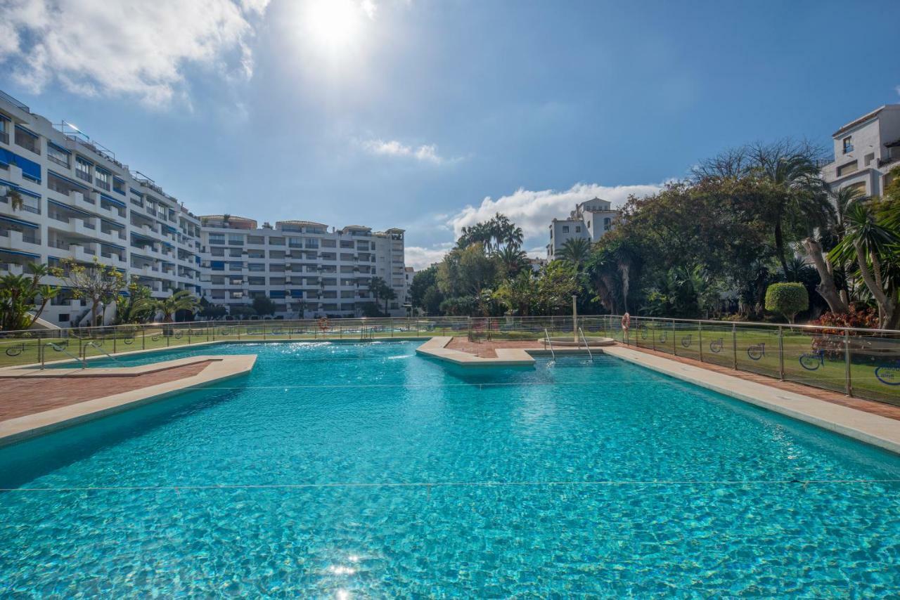Ferienwohnung Jardines Del Puerto Marbella Exterior foto